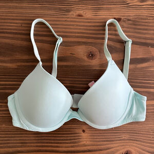 Women’s PINK Victoria’s Secret 32A Light Blue Pink Push-Up Bra Lingerie